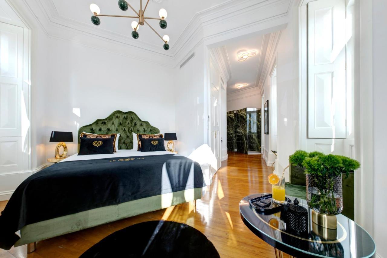 1877 Estrela Palace Aveiro Exterior foto A suite at the hotel